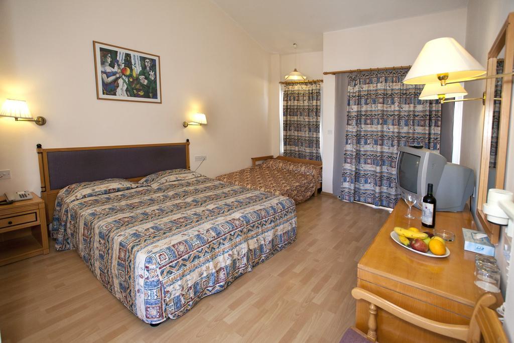 Episkopiana Hotel & Sport Resort Episkopi  Kamer foto