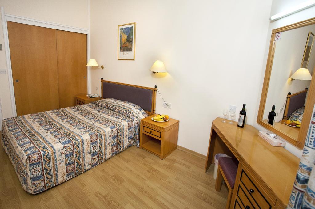 Episkopiana Hotel & Sport Resort Episkopi  Kamer foto