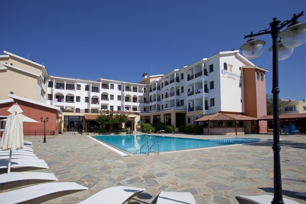 Episkopiana Hotel & Sport Resort Episkopi  Buitenkant foto