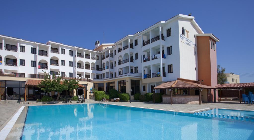 Episkopiana Hotel & Sport Resort Episkopi  Buitenkant foto