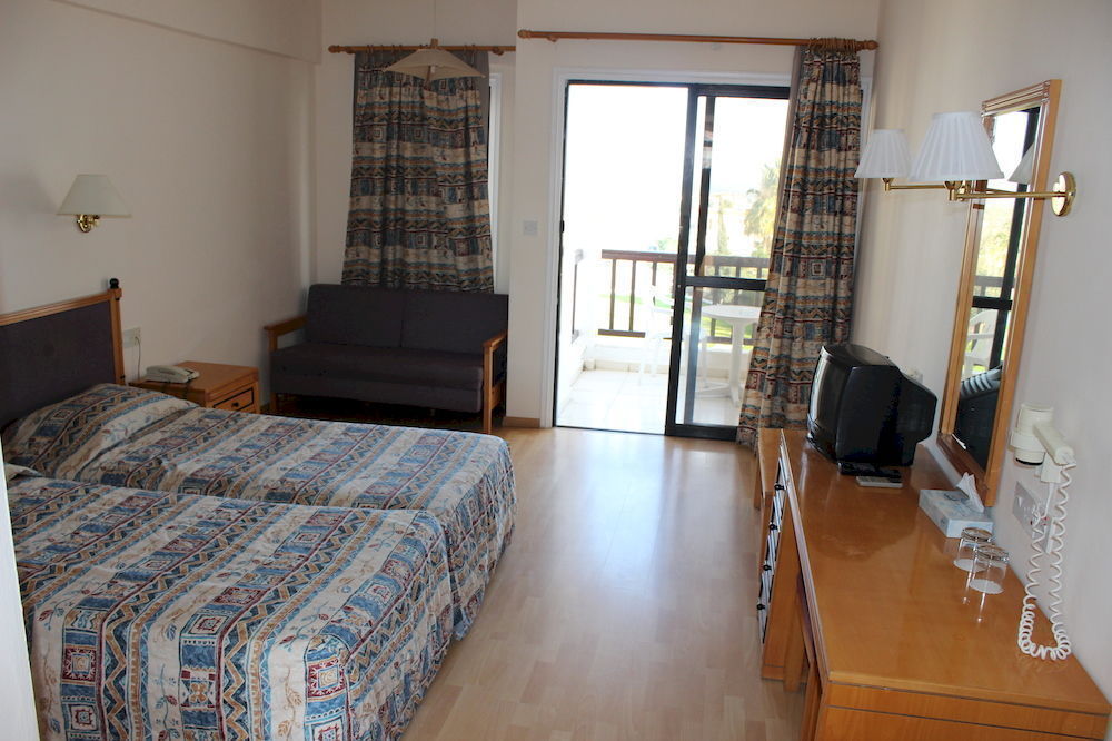 Episkopiana Hotel & Sport Resort Episkopi  Buitenkant foto